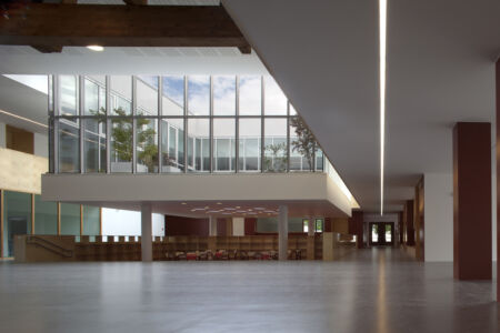 Scuola primaria a Chiarano, Treviso (studio C+S Cappai e Segantini)