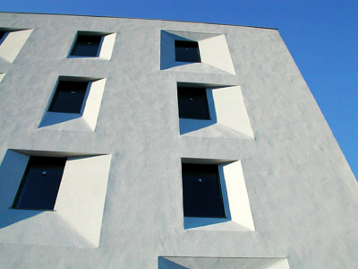 Michael Tribus Architecture, rifunzionalizzazione dell’edificio ex Poste a Bolzano: particolare di facciata