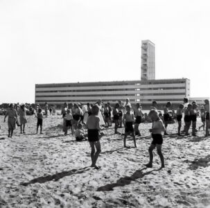 La Colonia marina Montecatini di Cervia di Eugenio Faludi, tipologia contaminationes (1938), da P. Croce, La colonia marina Montecatini a Cervia (RA) dell’arch. Eugenio Faludi, 26 aprile 2020, Zed Progetti