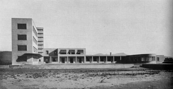 La Colonia marina Principi di Piemonte a Santa Severa di Luigi Lenzi e Gaspare Lenzi, tipologia a pianta aperta (1933), da M. Labò, A. Podestà, Colonie marine – montane – elioterapiche, in «Editoriale Domus», XX (1942)