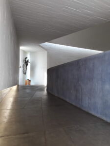 Chiesa del Monastero Benedettino di Las Condes (Cile, 1960) di Martín Correa e Gabriel Guarda (© courtesy of Studio Undurraga Deves)